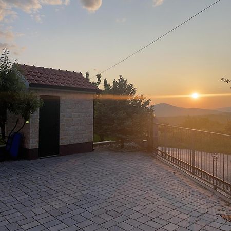 Villa Duje Trilj ภายนอก รูปภาพ
