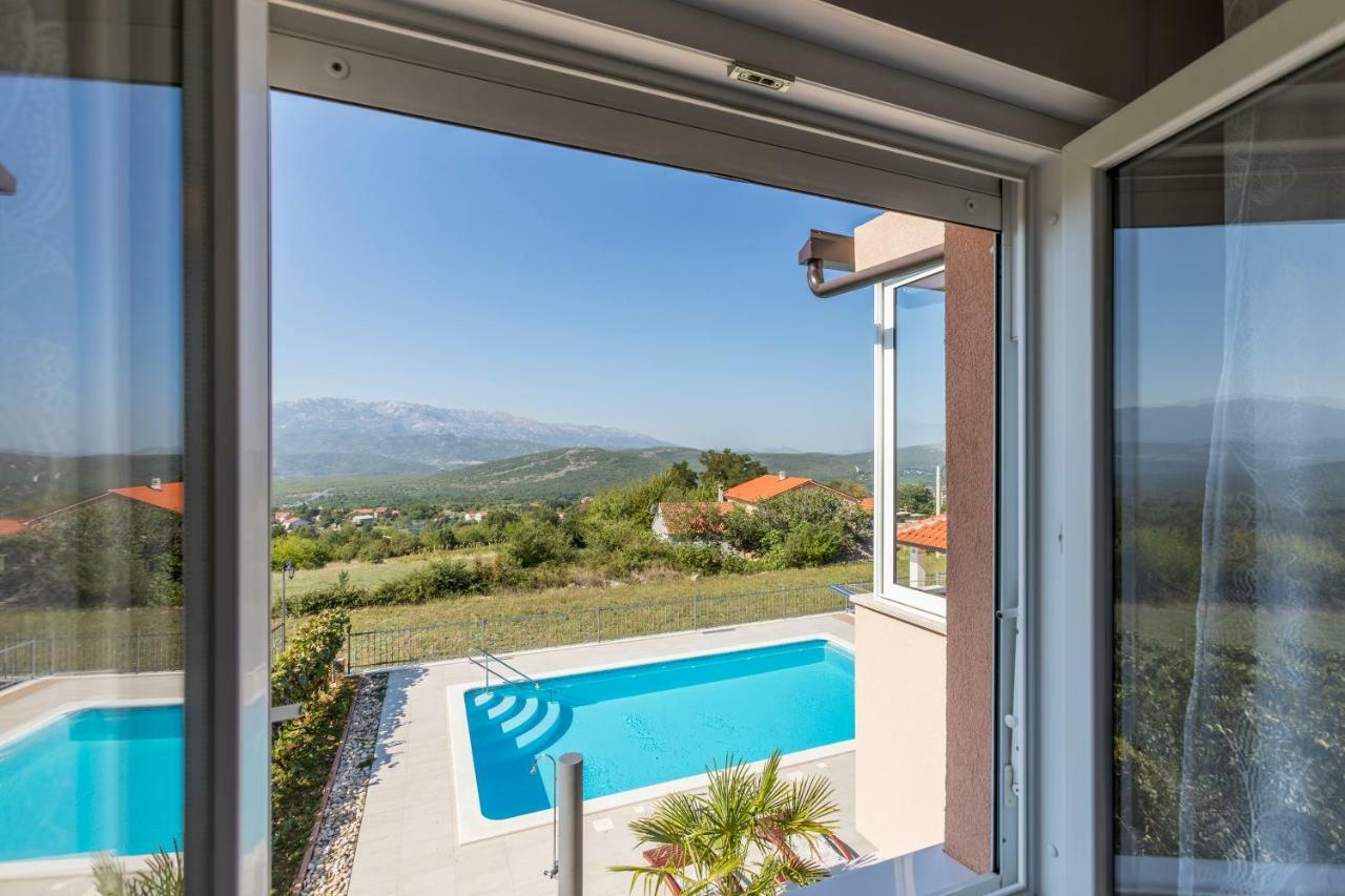 Villa Duje Trilj ภายนอก รูปภาพ